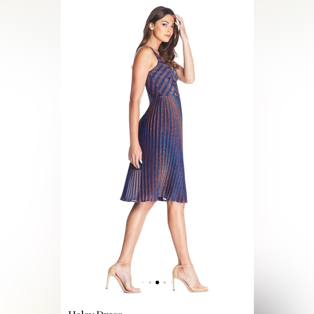 Dress the Population Haley Metallic Cobalt Pleated Chevron Dress Medium - Picture 4 of 12